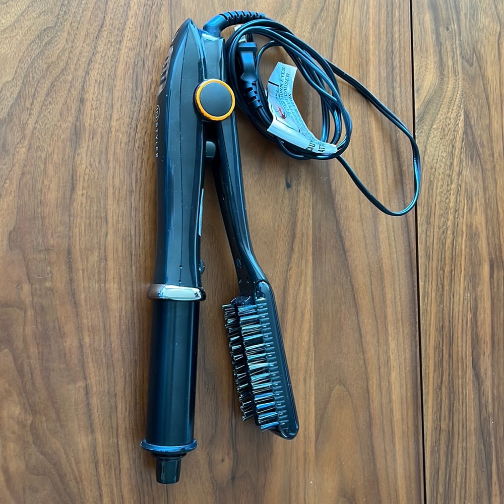 InStyler MAX 2-way rotating brush